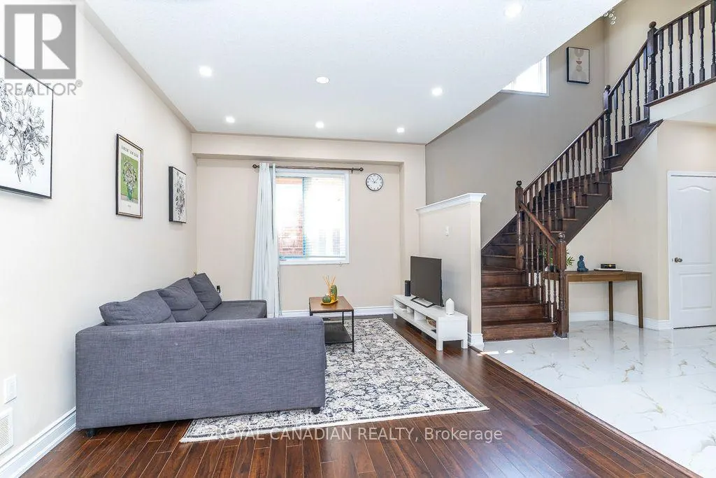 213 RICHARDSON CRESCENT