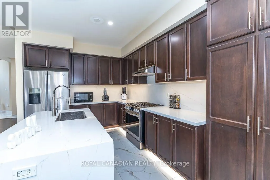 213 RICHARDSON CRESCENT