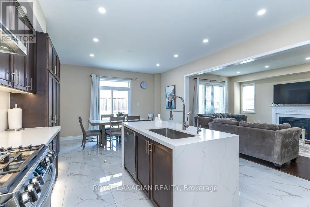 213 RICHARDSON CRESCENT