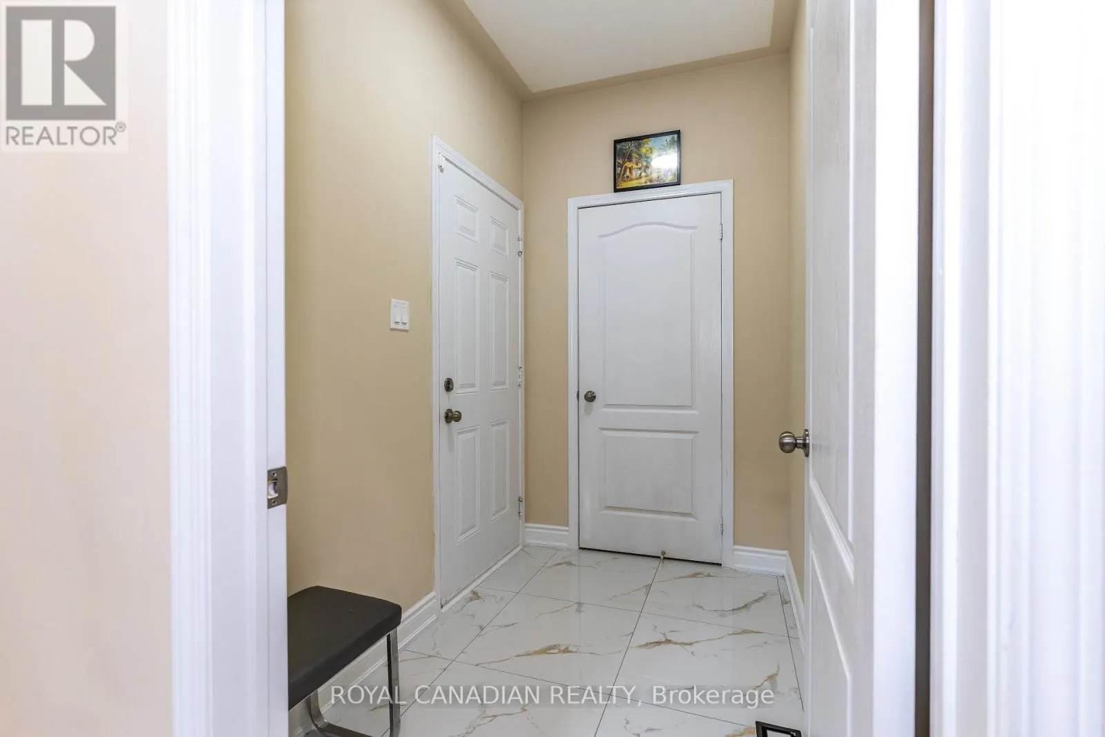 213 RICHARDSON CRESCENT