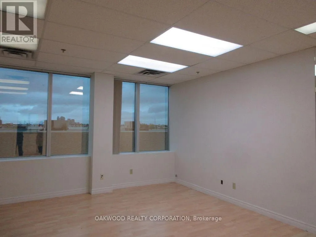 TB 203 - 8000 JANE STREET