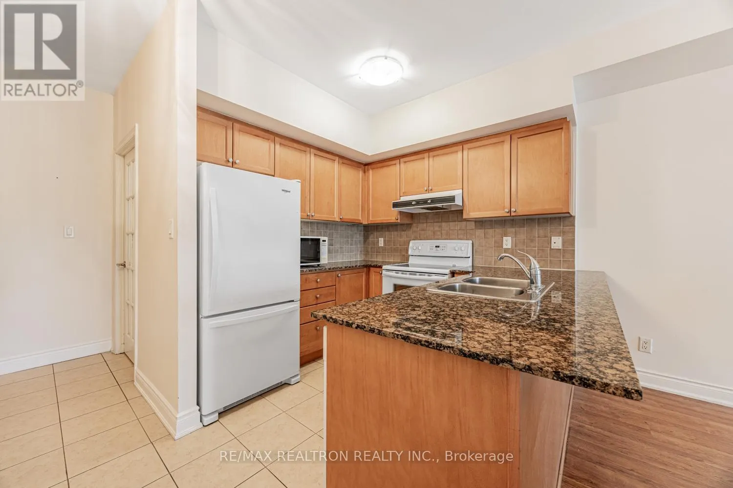 207 - 9901 KEELE STREET