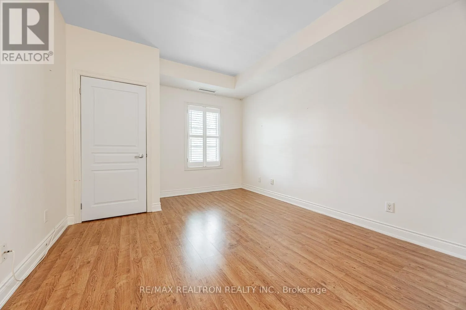 207 - 9901 KEELE STREET