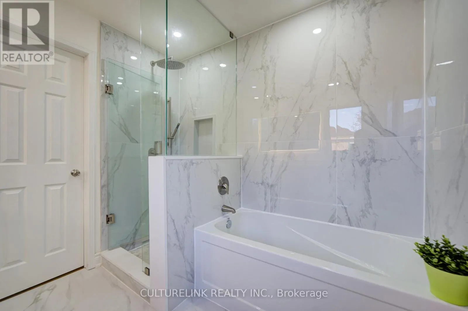 2 HARTWELL PLACE