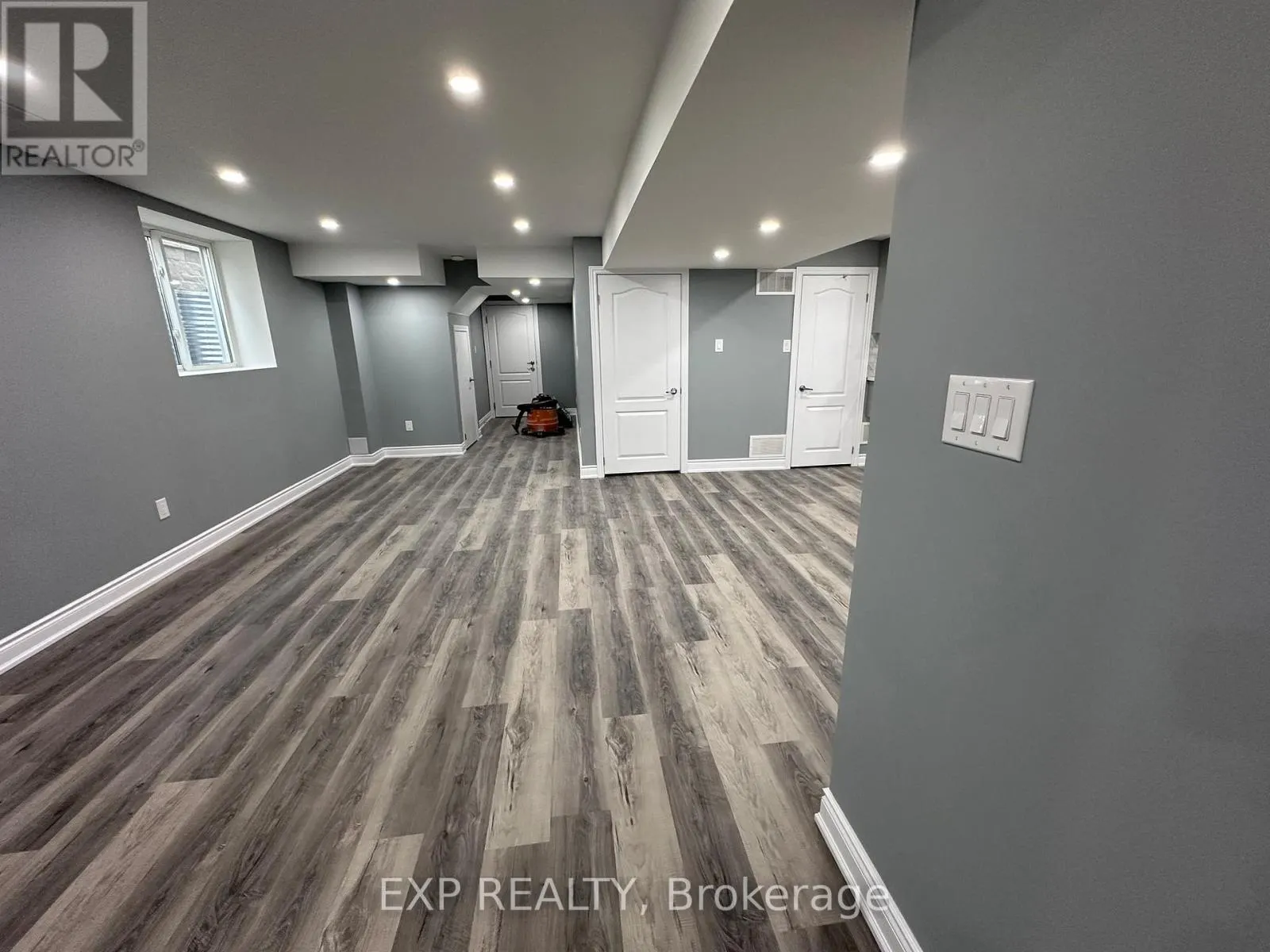 31 LORNE THOMAS PLACE
