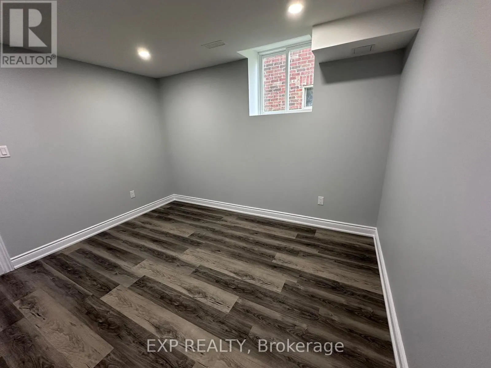 31 LORNE THOMAS PLACE