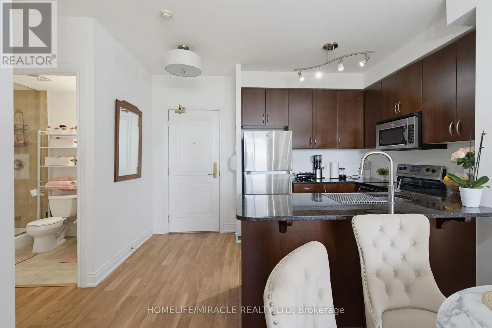 502 - 9225 JANE STREET