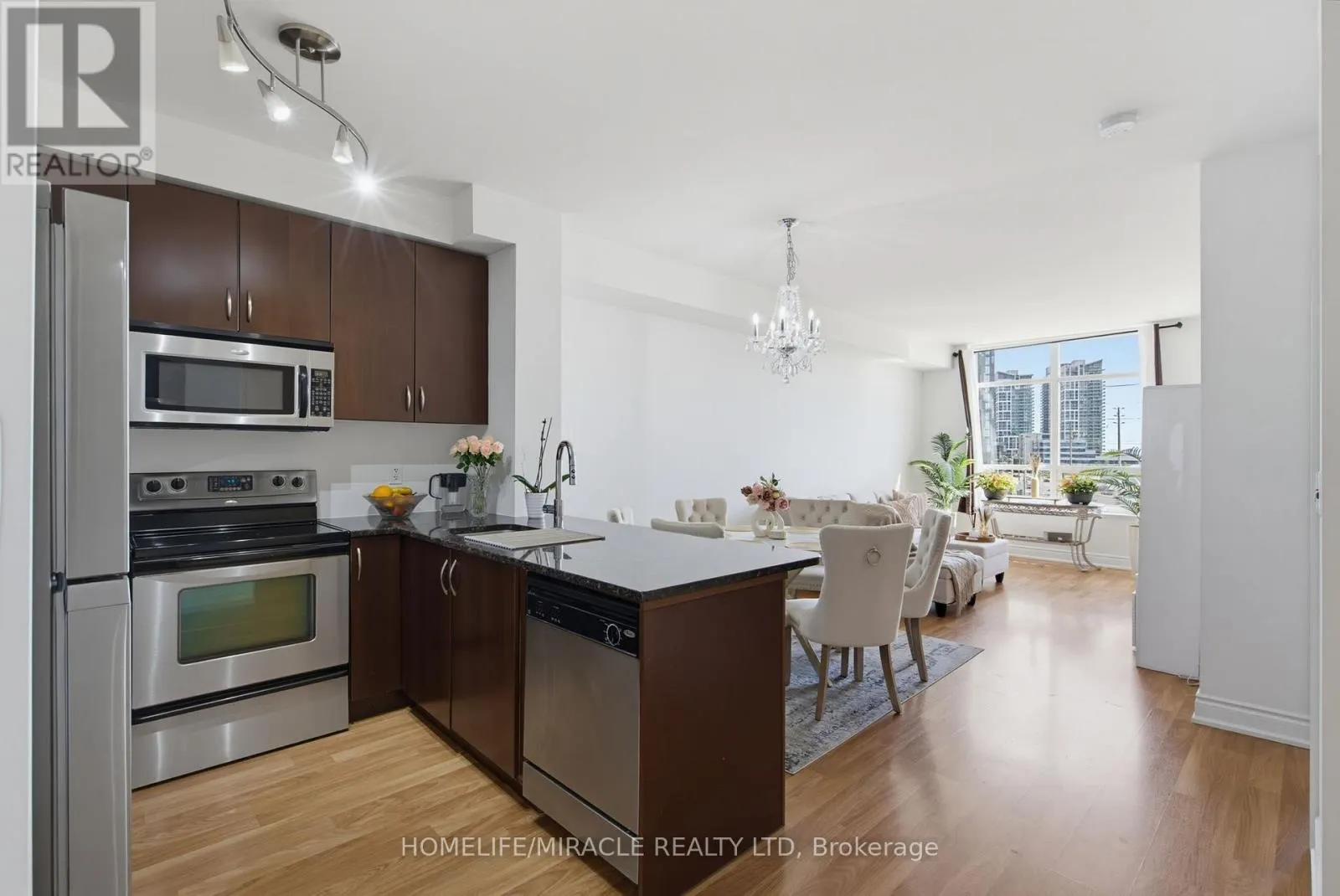 502 - 9225 JANE STREET