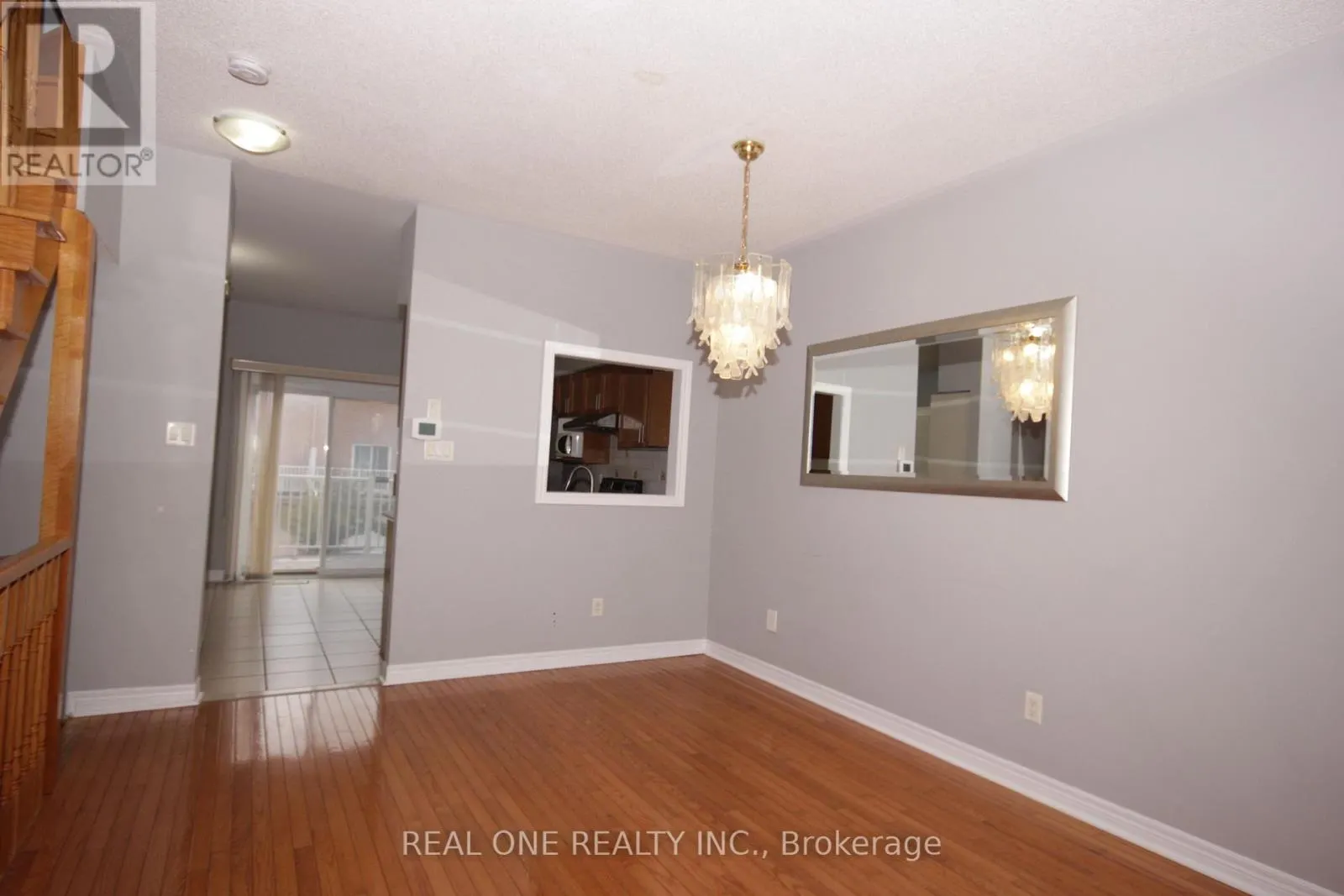15 AZALEA GATE WAY