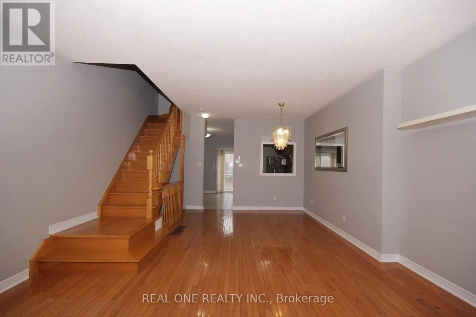 15 AZALEA GATE WAY