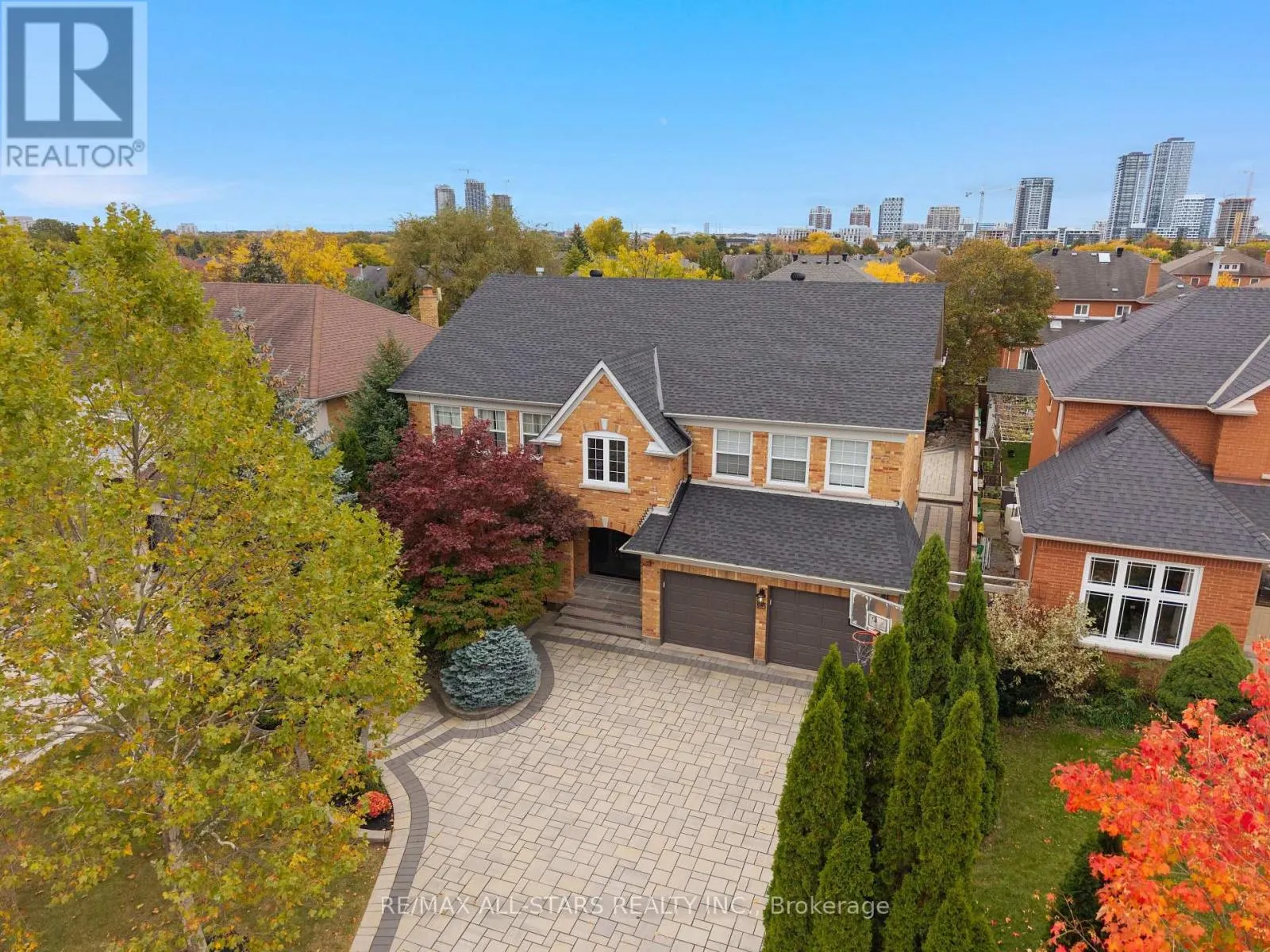 23 CHARRINGTON CRESCENT