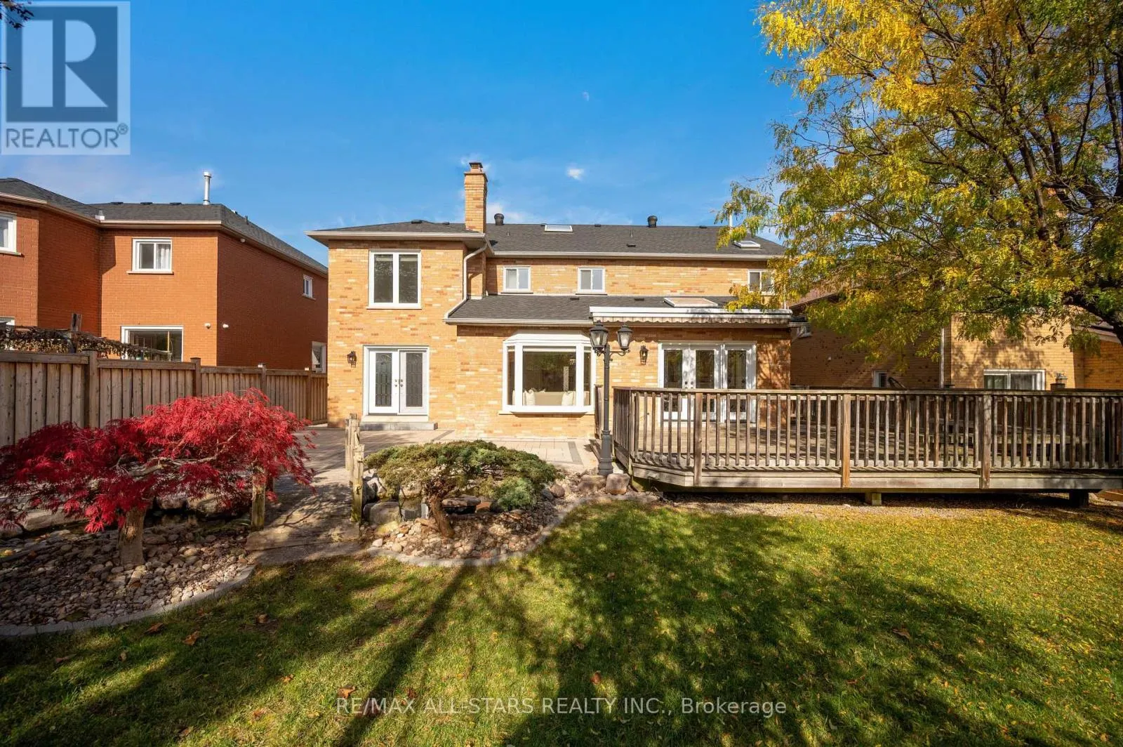 23 CHARRINGTON CRESCENT