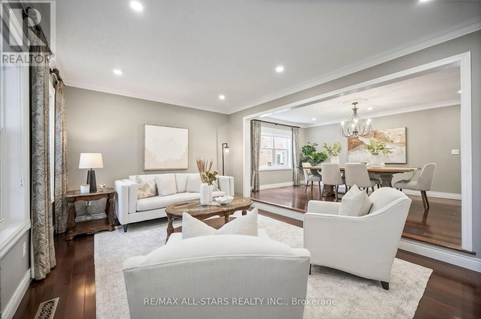 23 CHARRINGTON CRESCENT