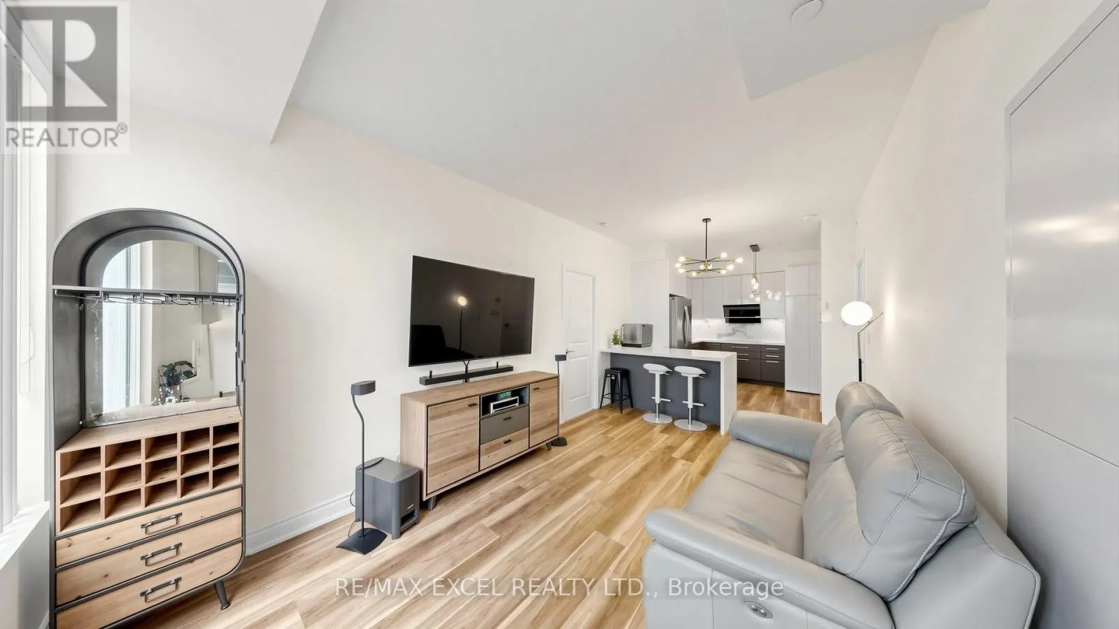 312 - 325 SOUTH PARK ROAD
