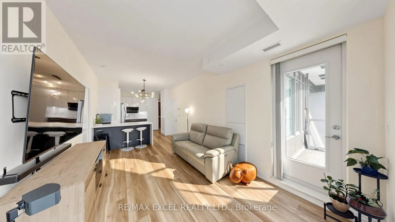 312 - 325 SOUTH PARK ROAD