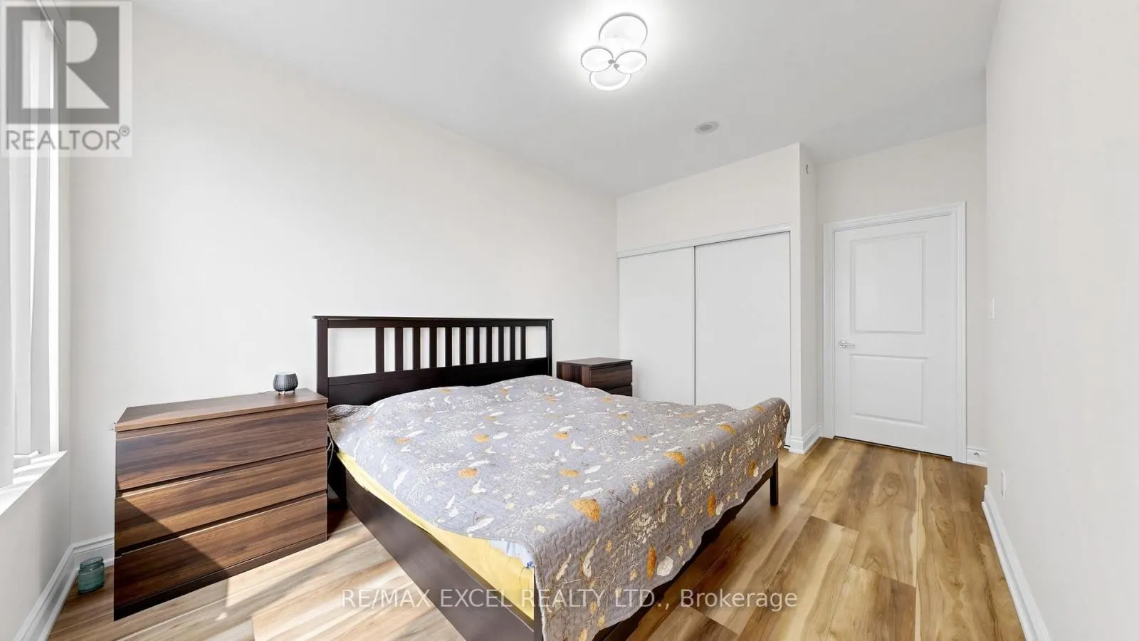 312 - 325 SOUTH PARK ROAD
