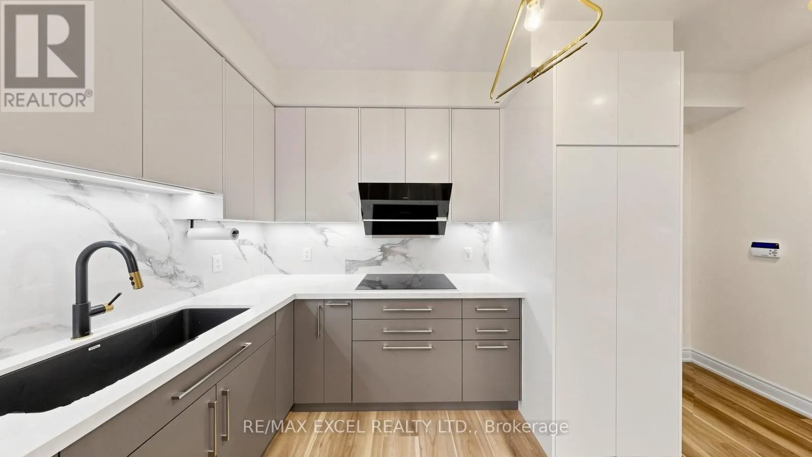 312 - 325 SOUTH PARK ROAD