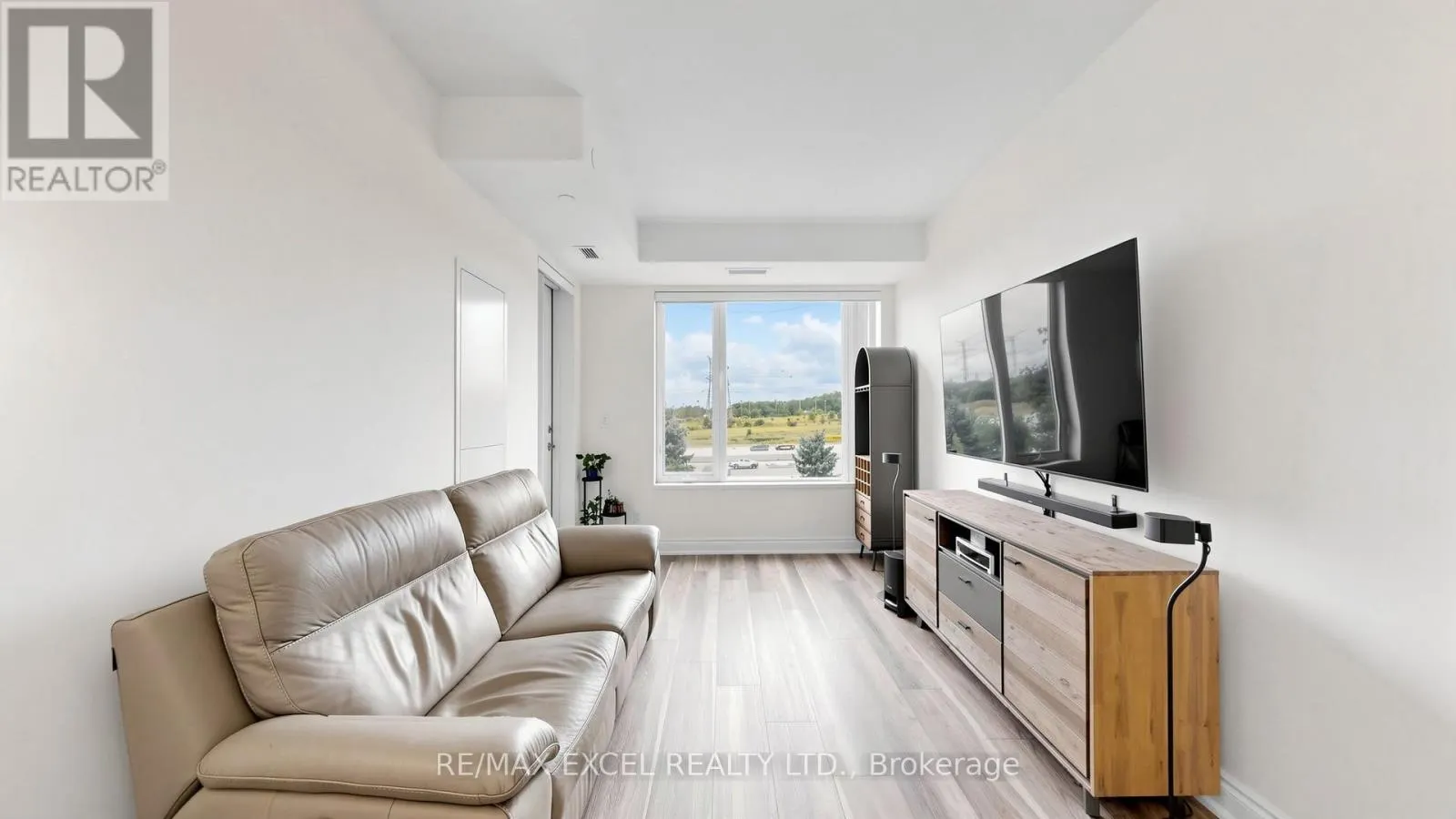 312 - 325 SOUTH PARK ROAD