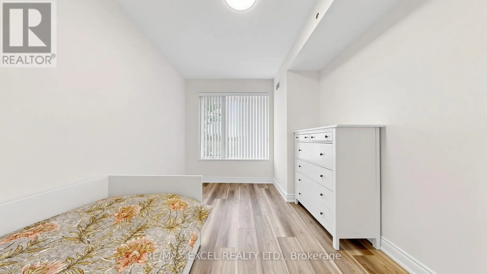 312 - 325 SOUTH PARK ROAD
