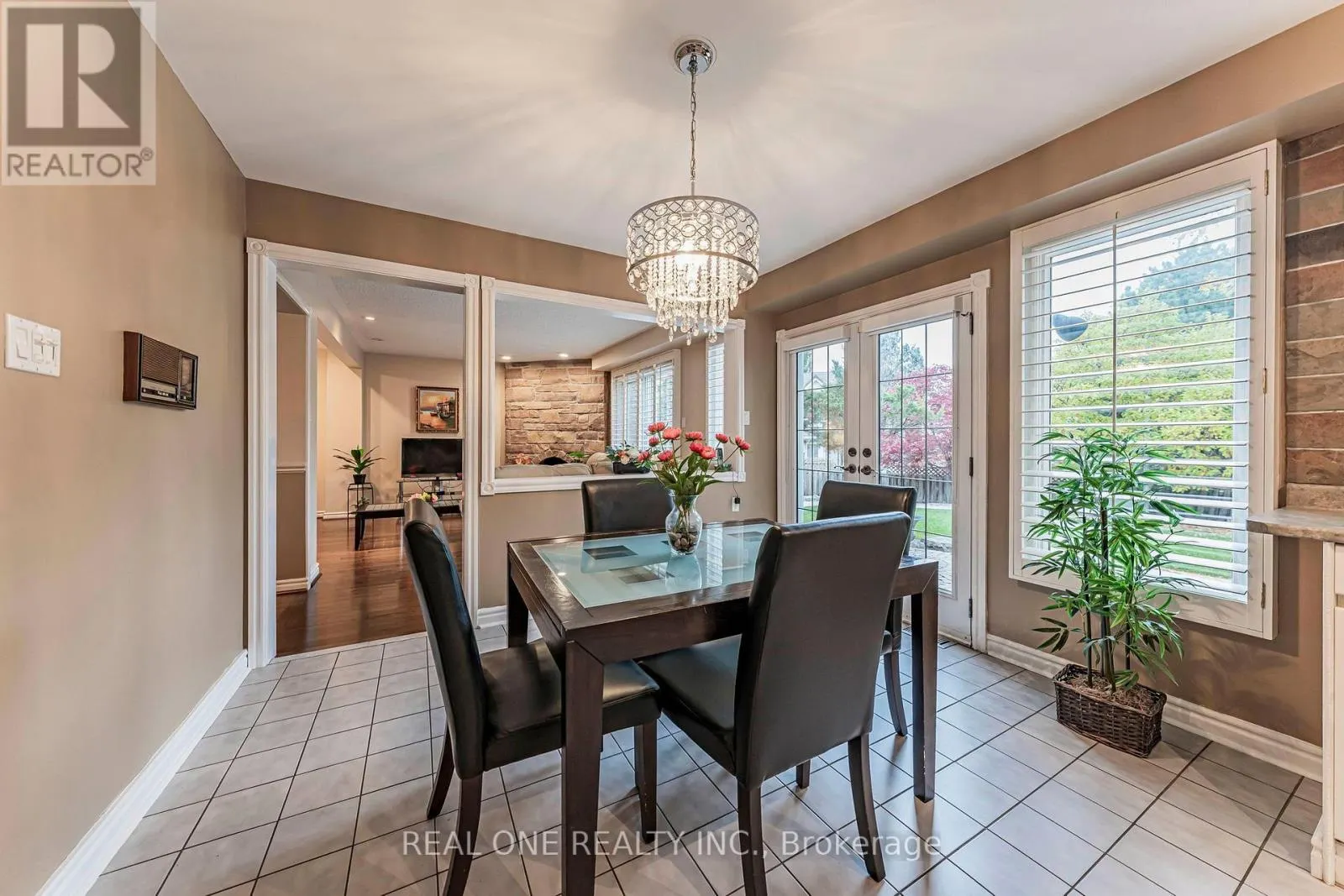45 JOHN BUTTON BOULEVARD