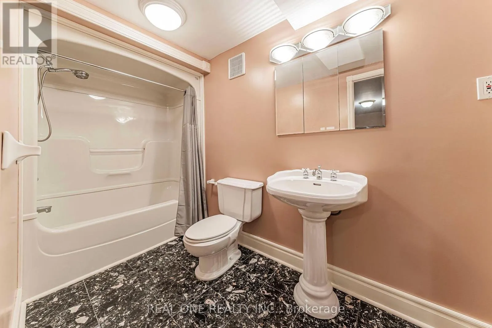 45 JOHN BUTTON BOULEVARD