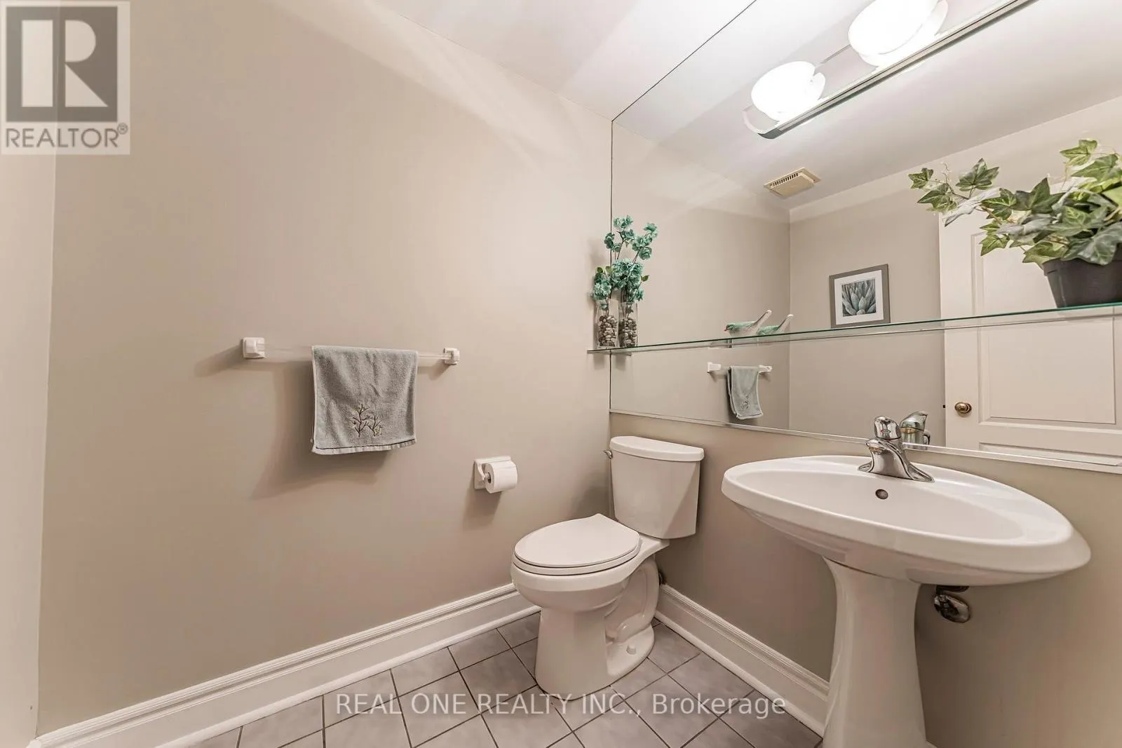 45 JOHN BUTTON BOULEVARD