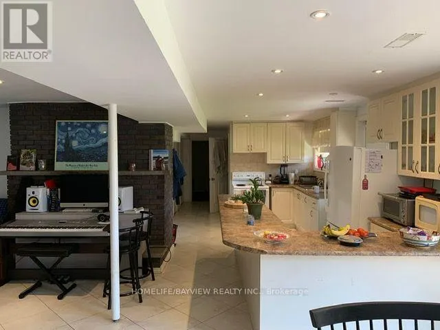 BSMNT - 539 ELGIN MILLS ROAD W