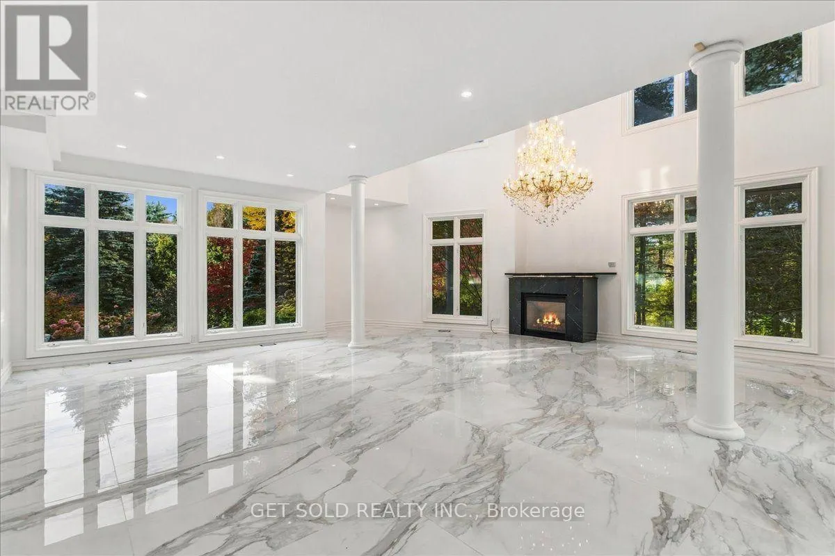 76 SILVER FOX PLACE
