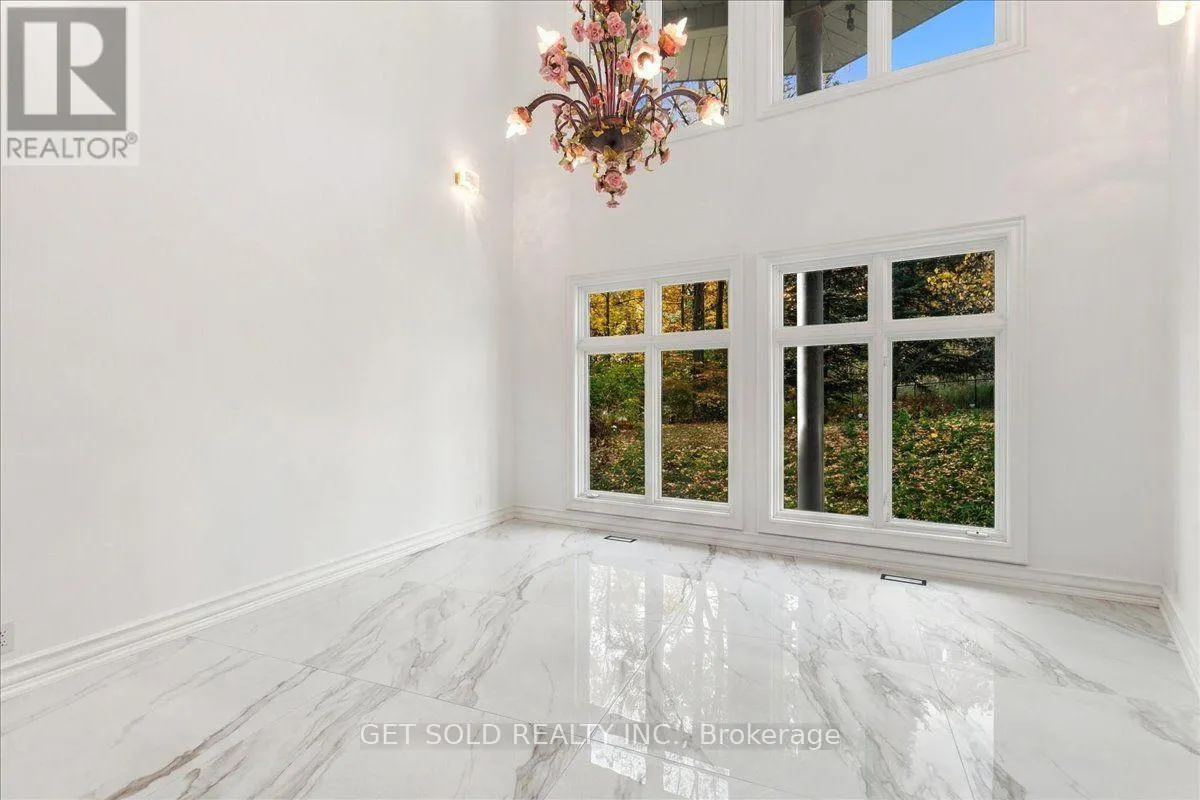 76 SILVER FOX PLACE
