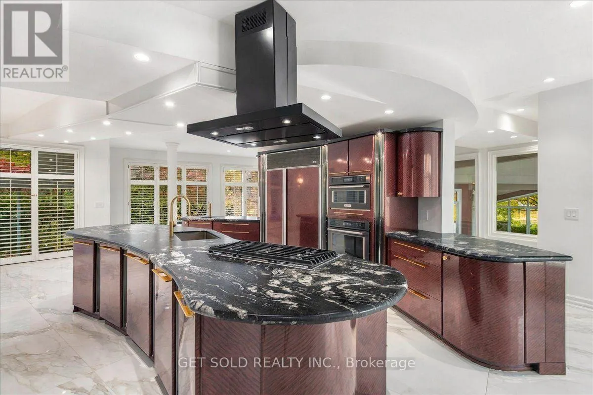 76 SILVER FOX PLACE