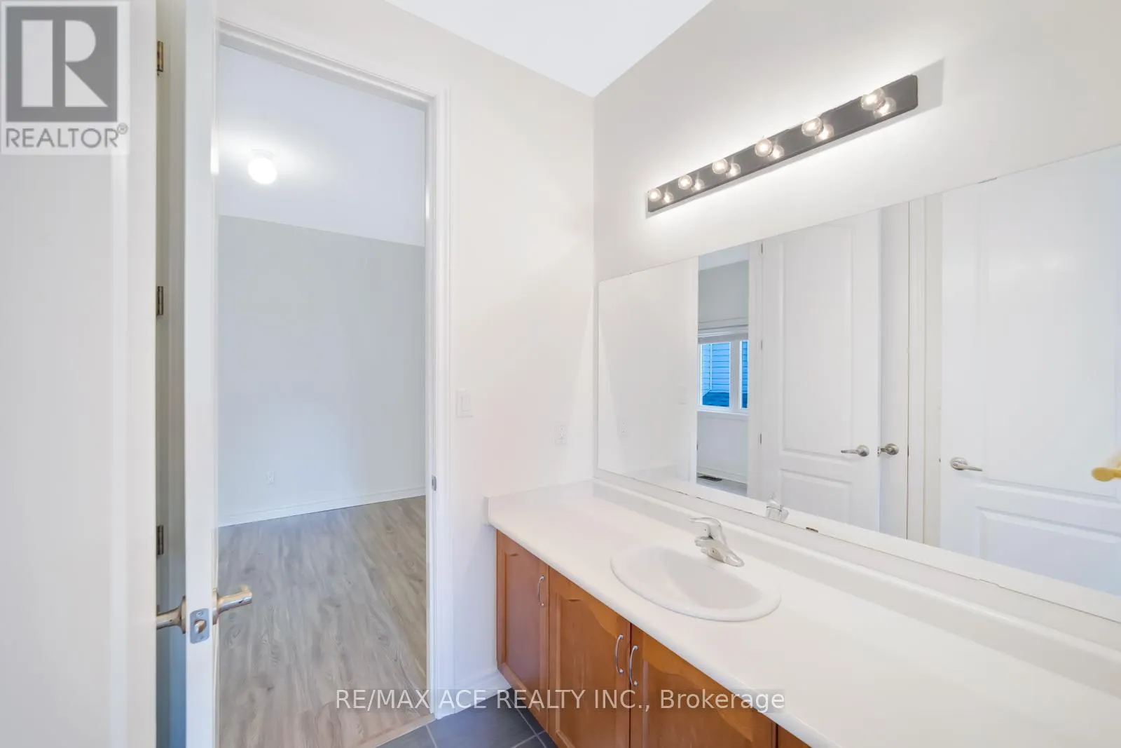 15 BELL AVENUE