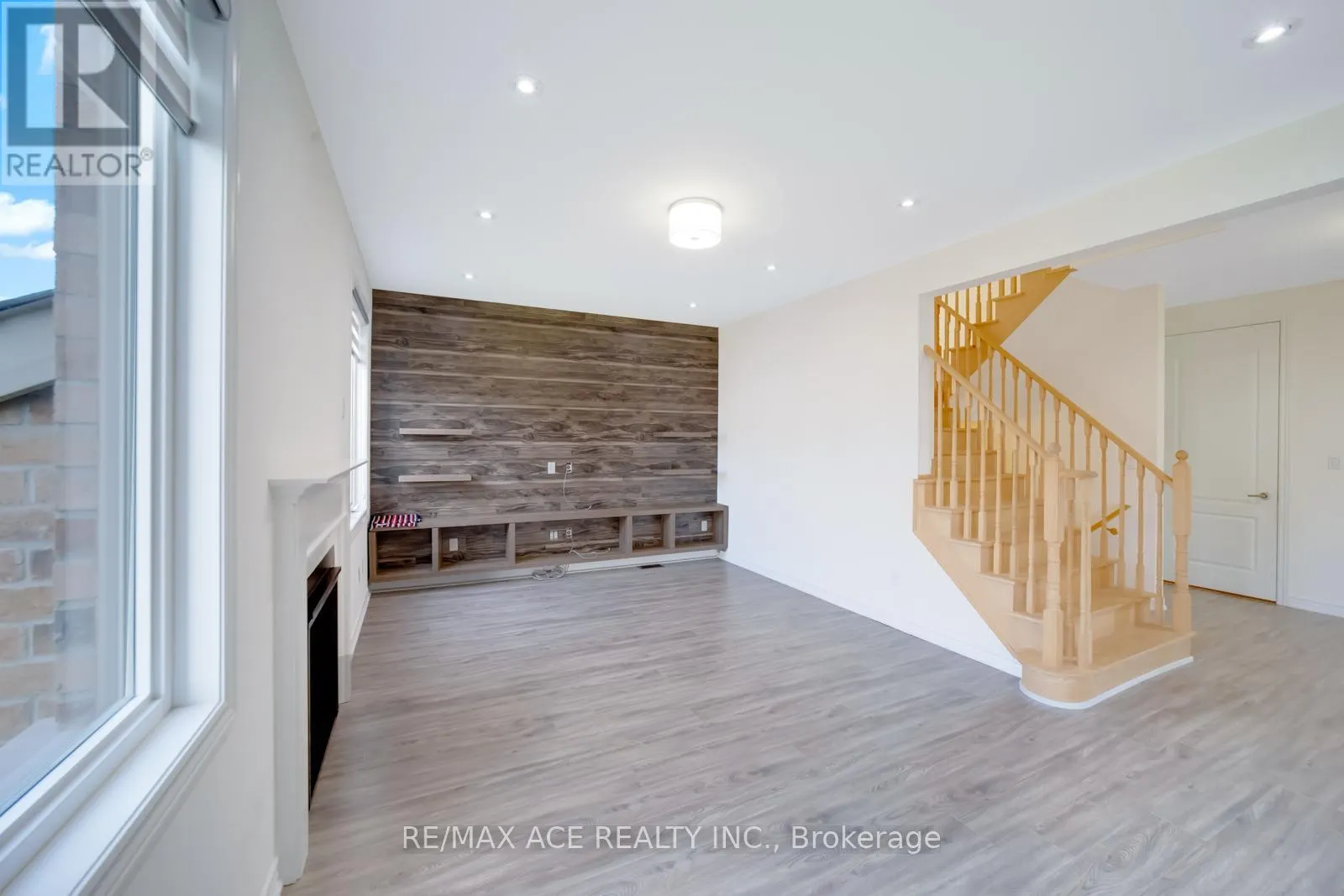 15 BELL AVENUE
