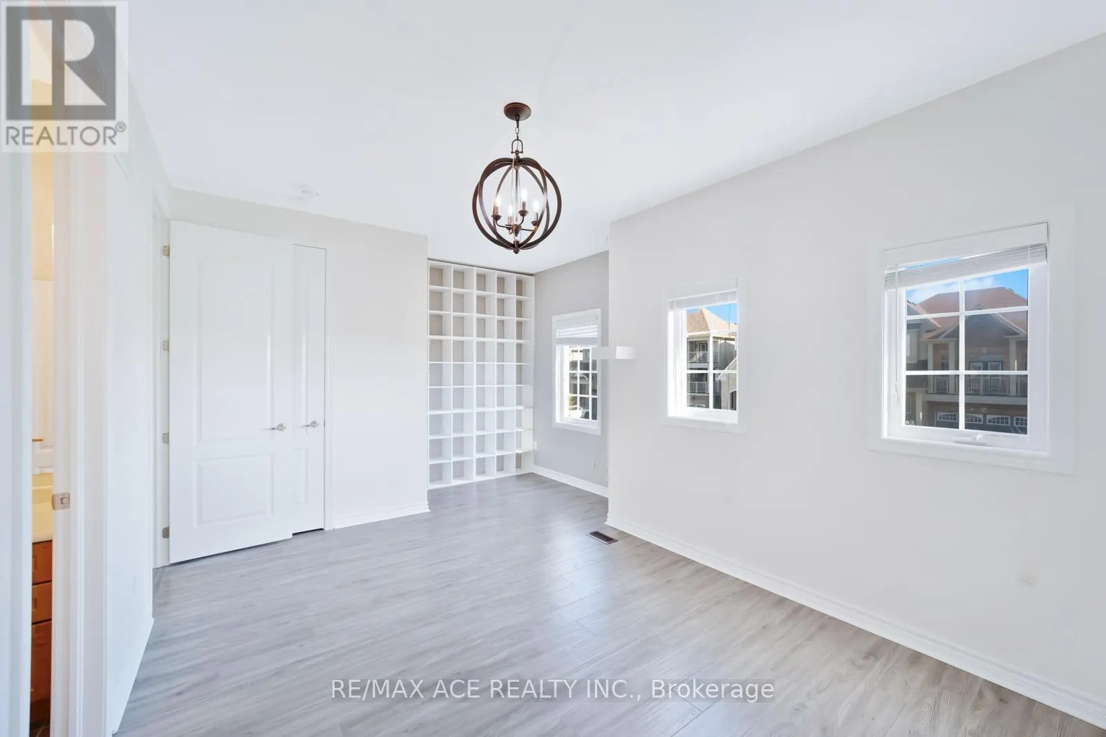 15 BELL AVENUE