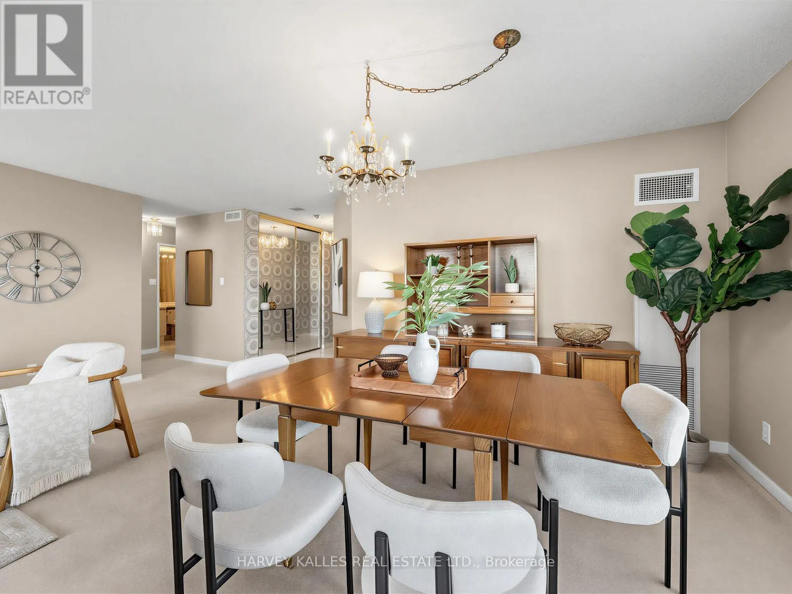 707 - 120 PROMENADE CIRCLE