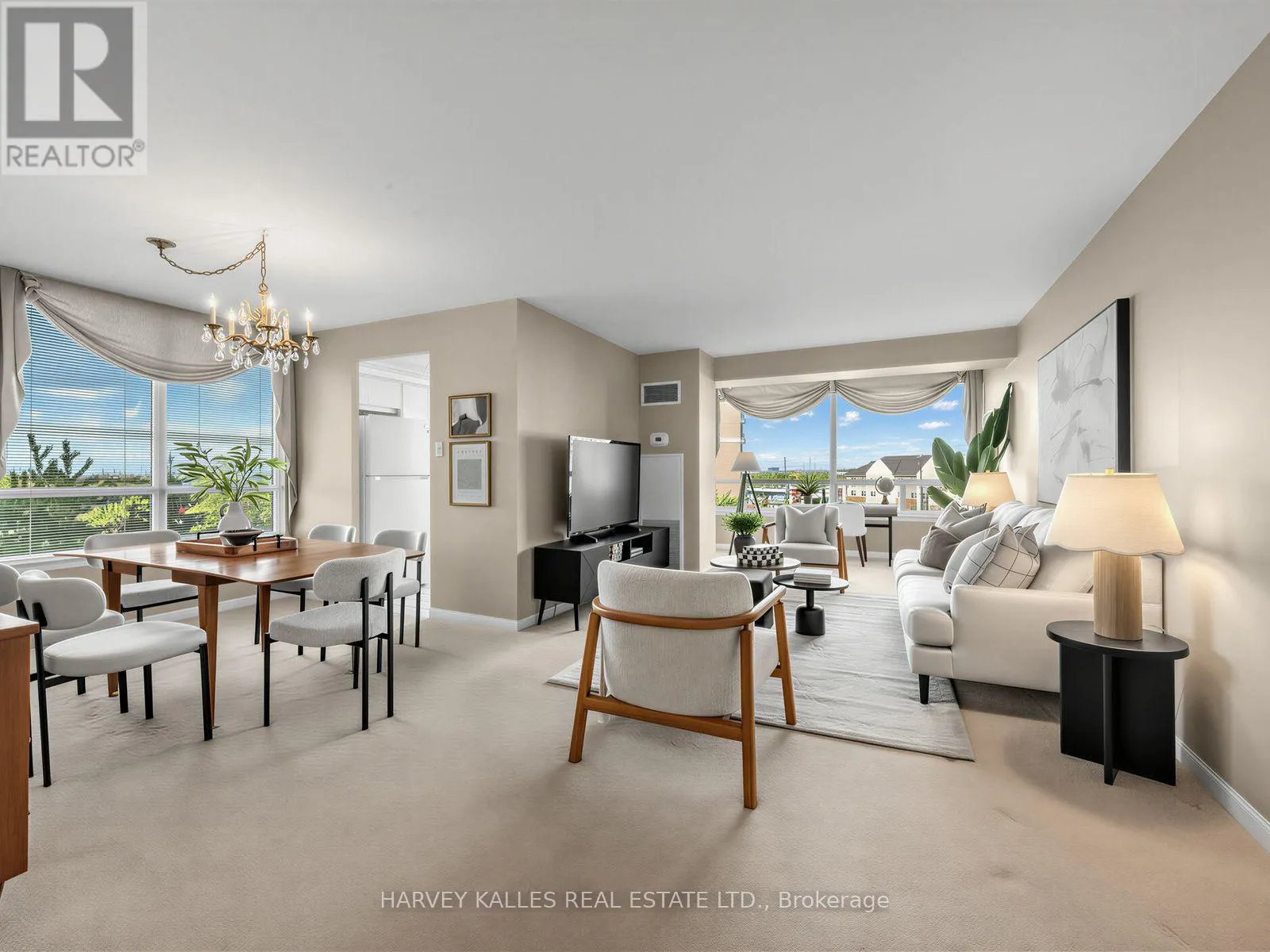 707 - 120 PROMENADE CIRCLE