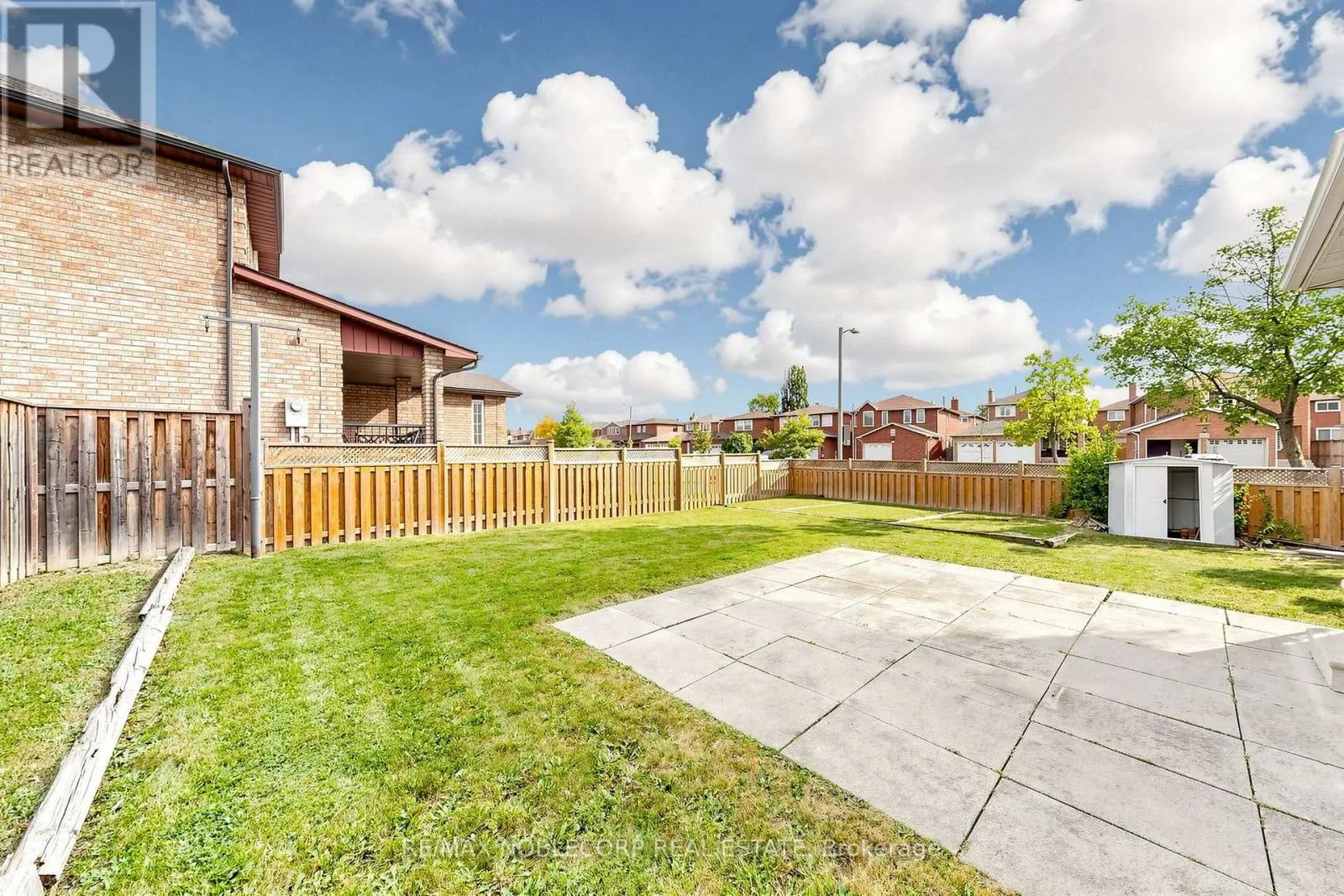 162 VENETIAN CRESCENT
