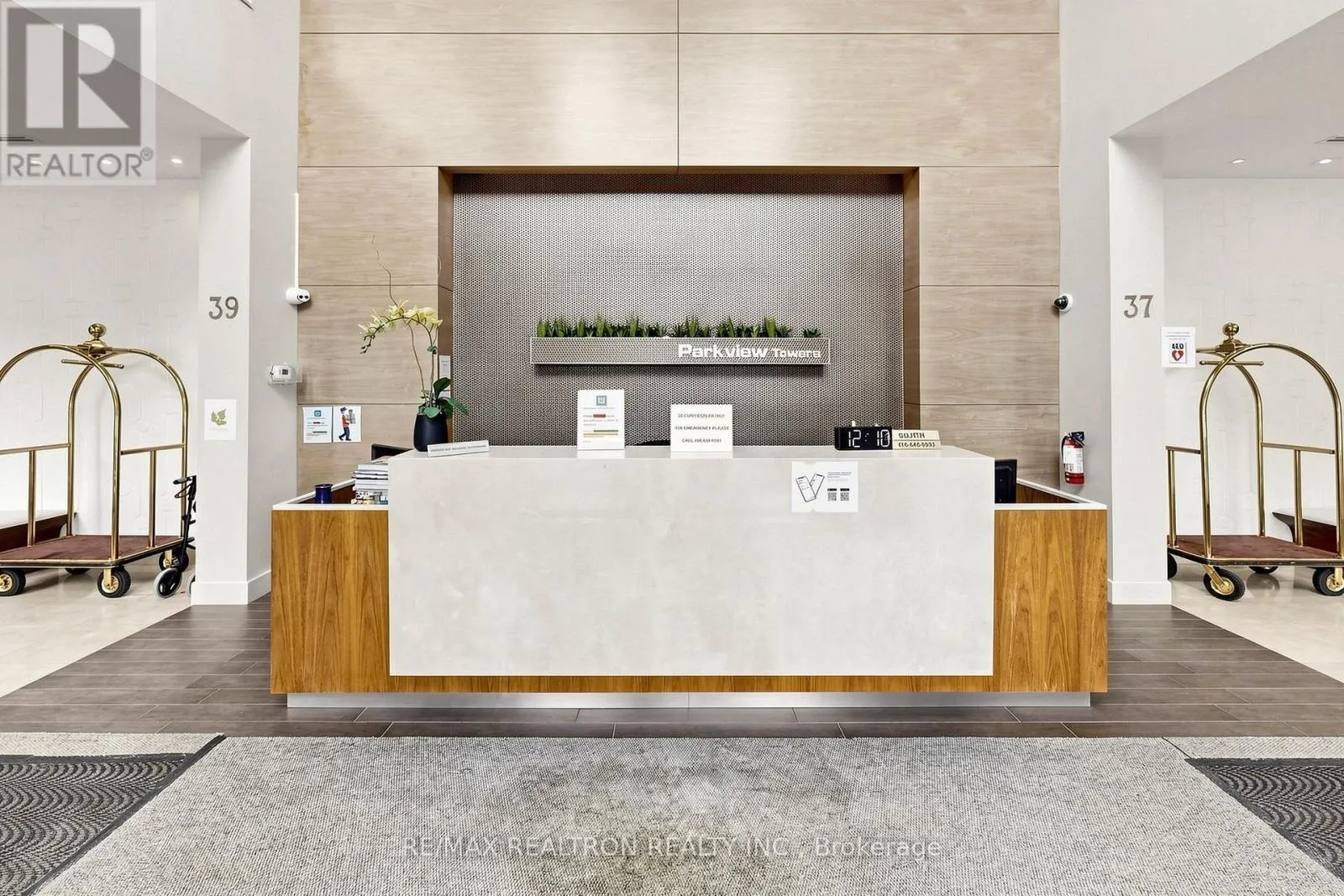 UPH3 - 39 GALLERIA PARKWAY