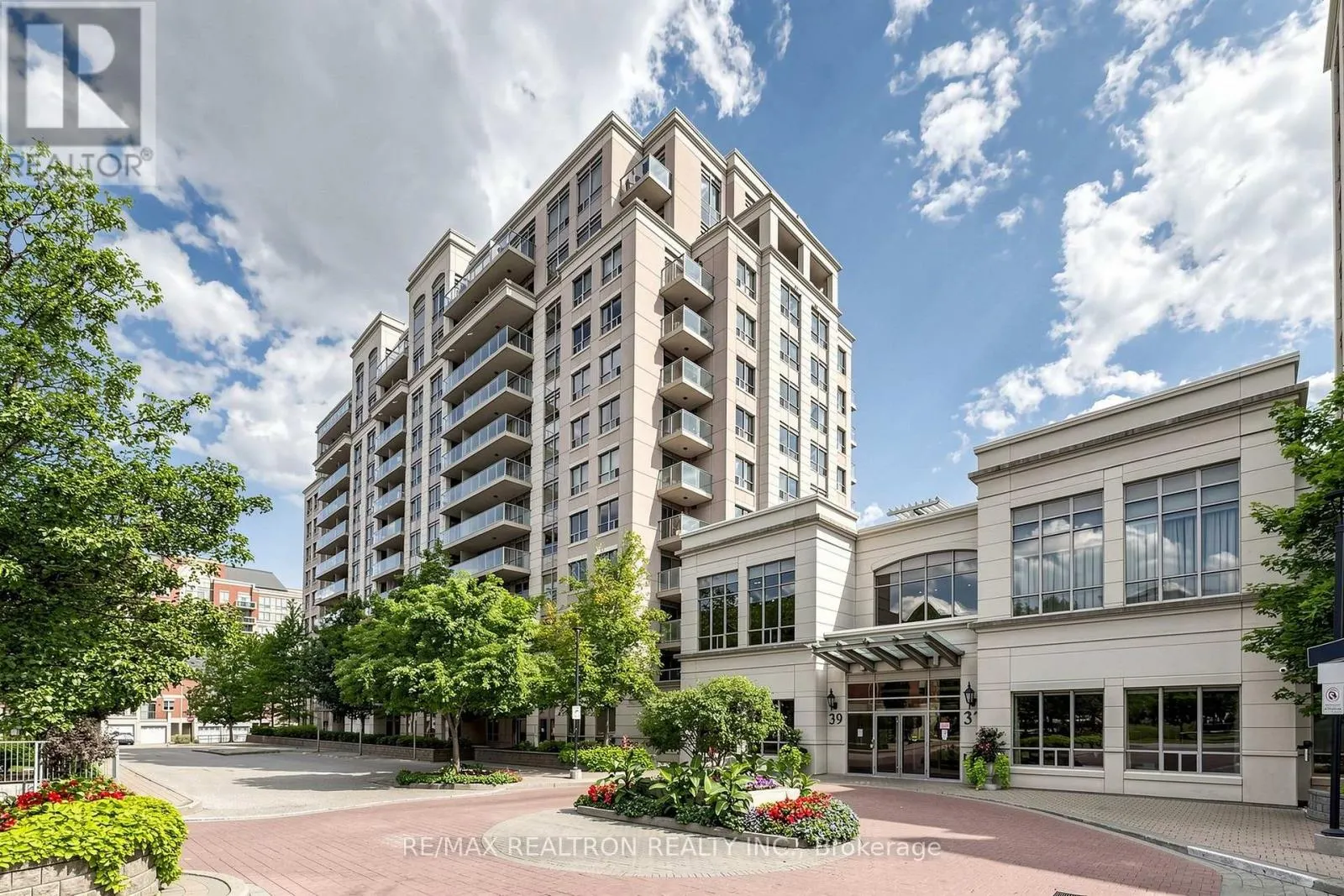 UPH3 - 39 GALLERIA PARKWAY
