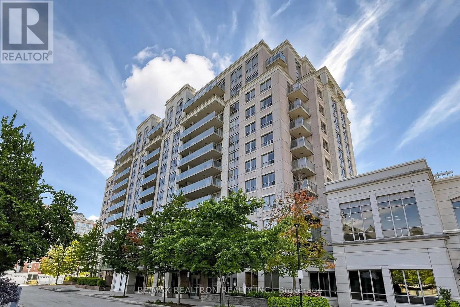 UPH3 - 39 GALLERIA PARKWAY