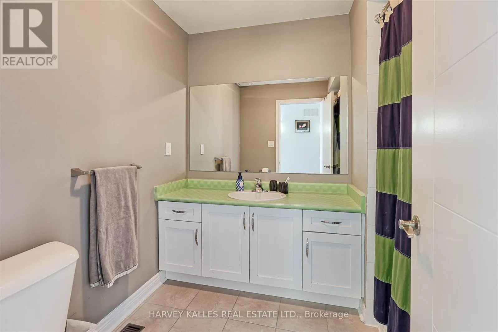 36 CANYON GATE CRESCENT