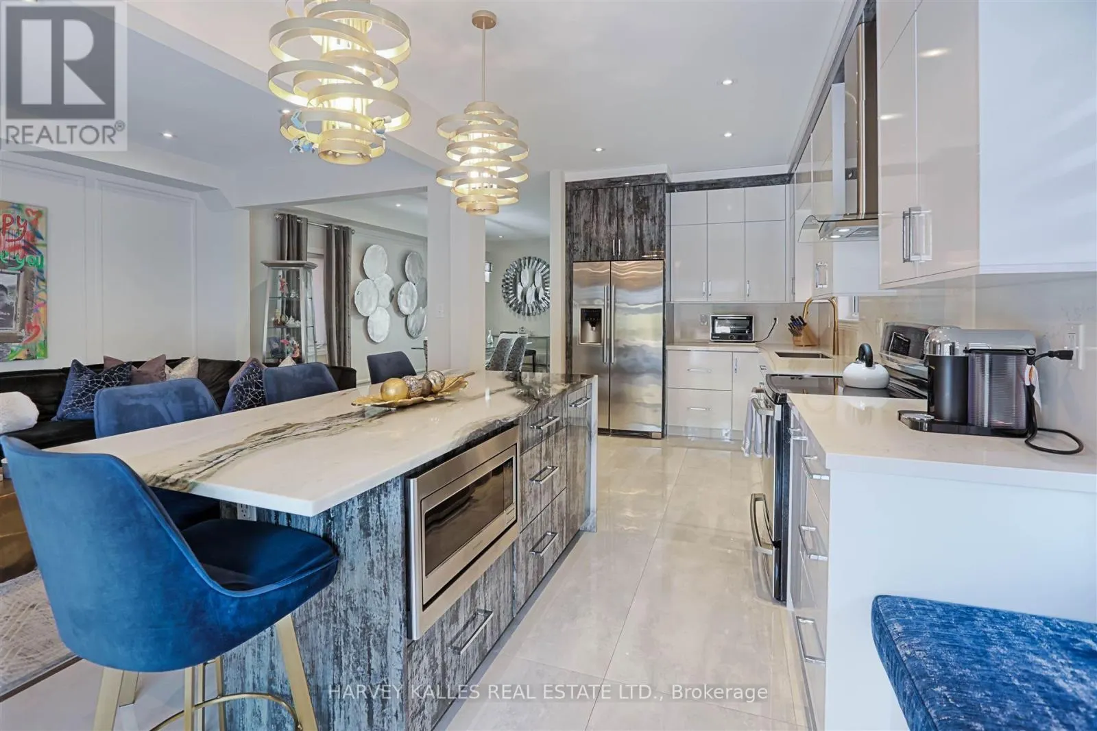36 CANYON GATE CRESCENT