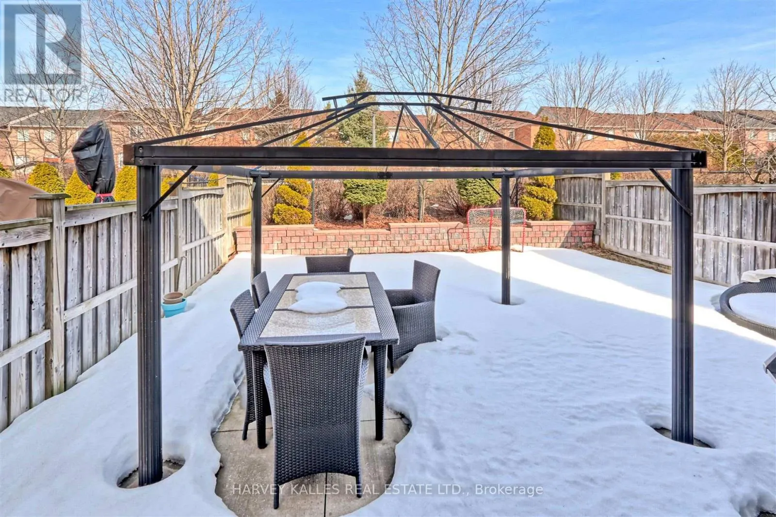 36 CANYON GATE CRESCENT