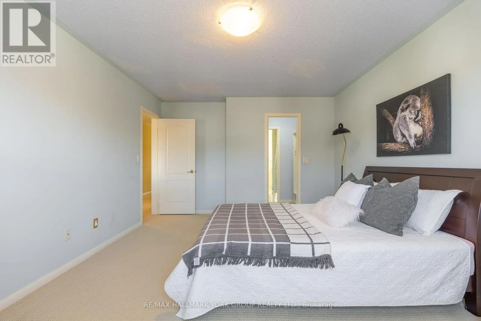75 WINSTON CASTLE DRIVE