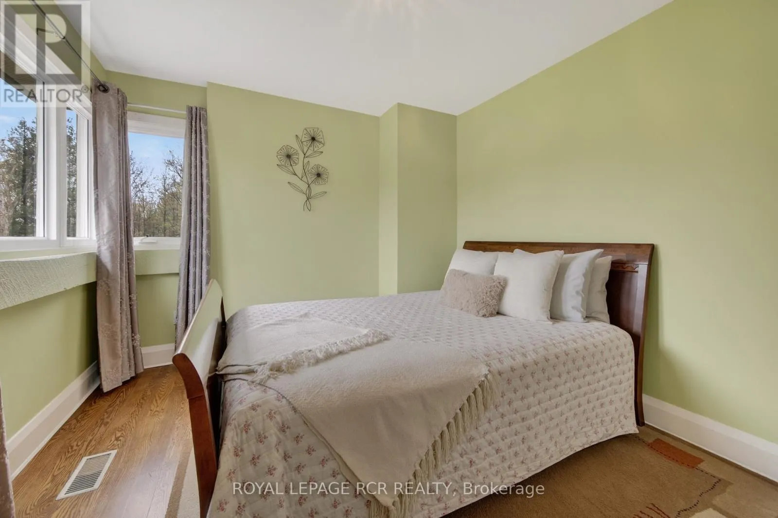 16365 BATHURST STREET