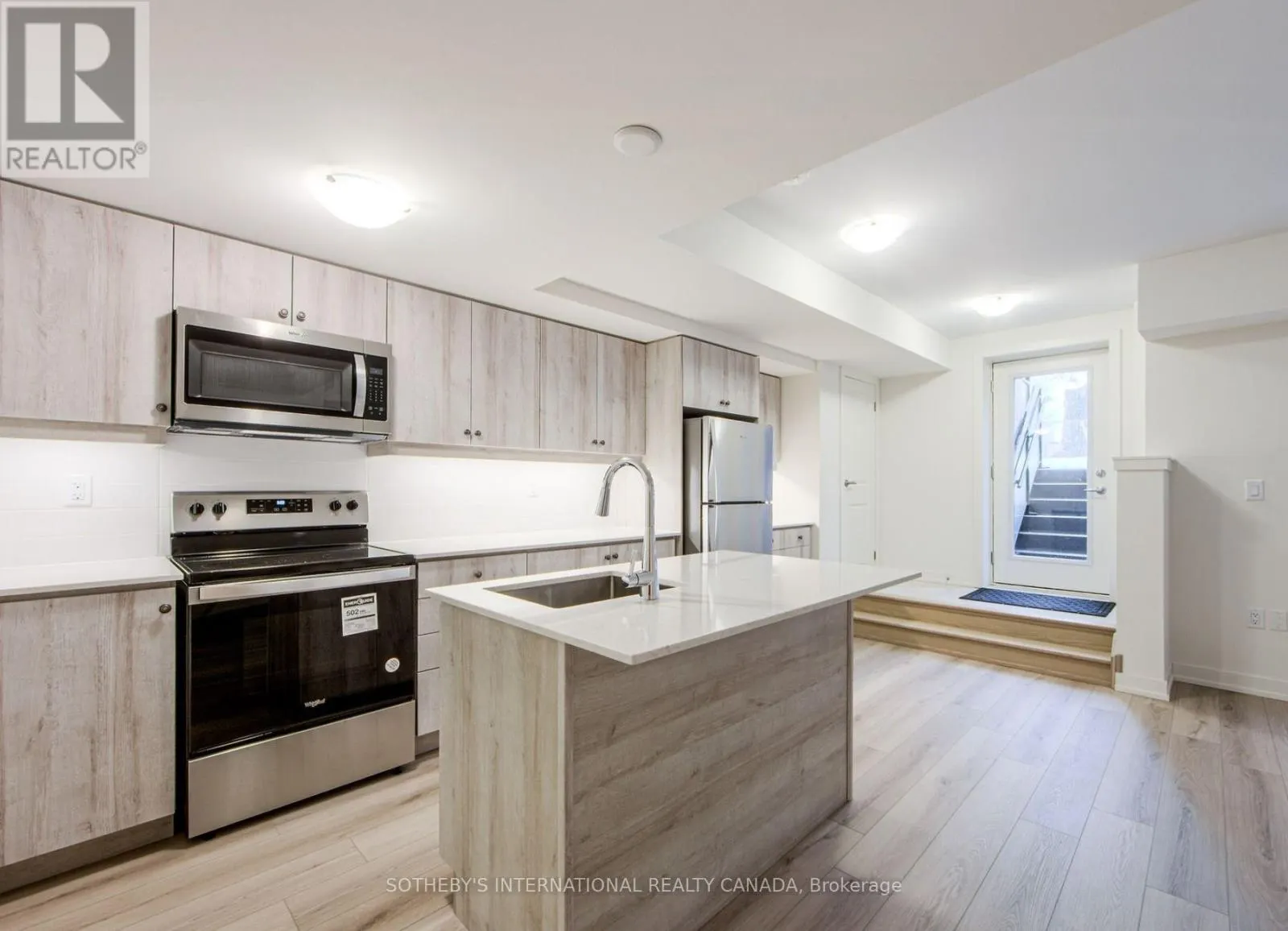 2102 - 58 ELIZABETH STREET S