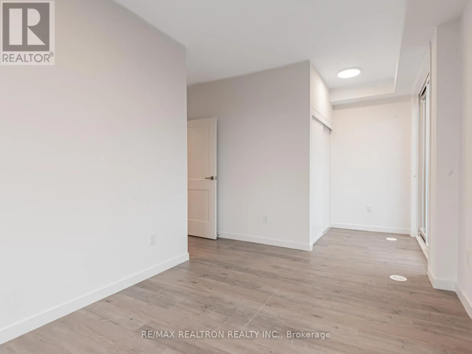 31 - 117 MARYDALE AVENUE