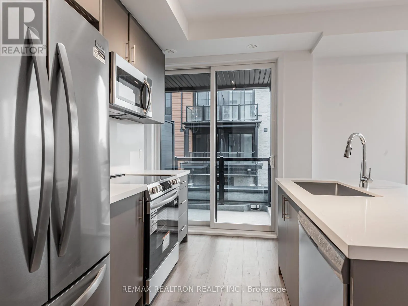 31 - 117 MARYDALE AVENUE