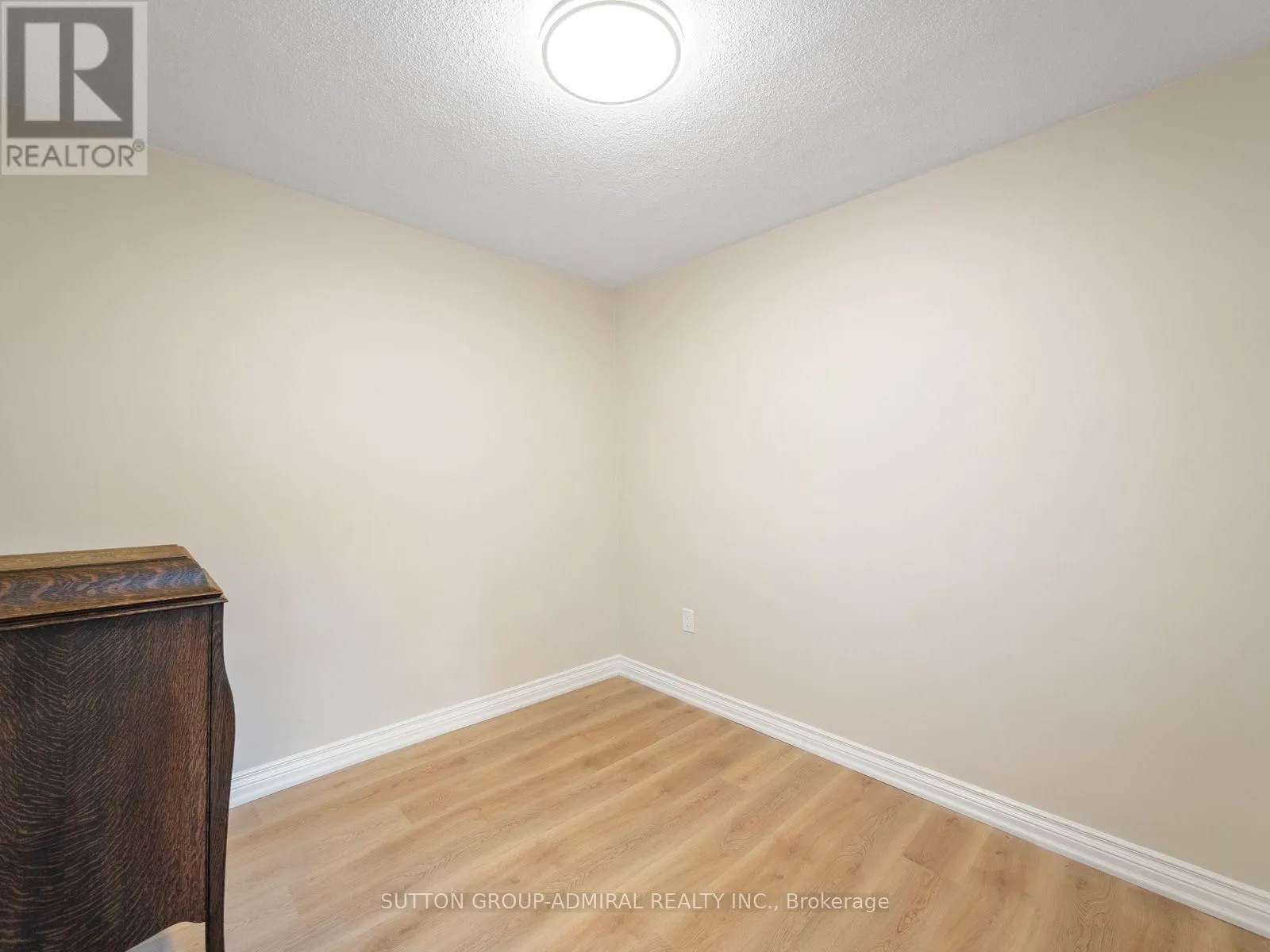 316 - 16 ELGIN STREET
