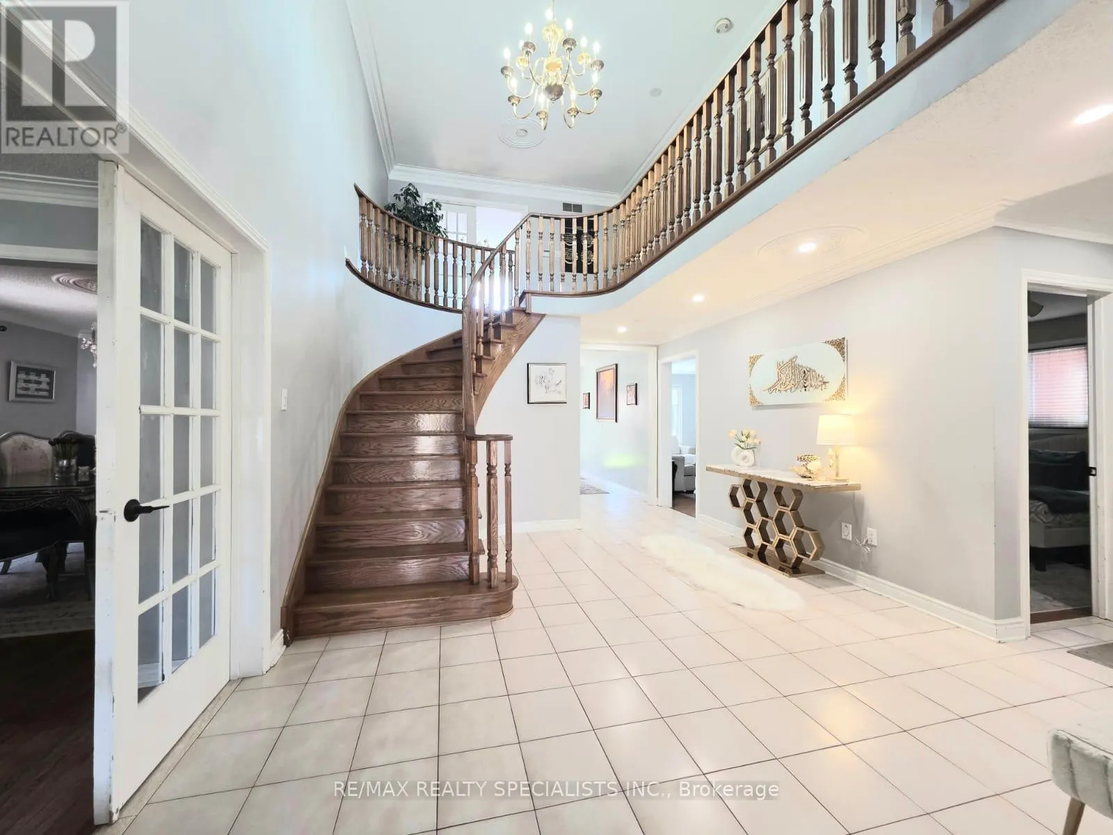 41 CLAUDIA AVENUE