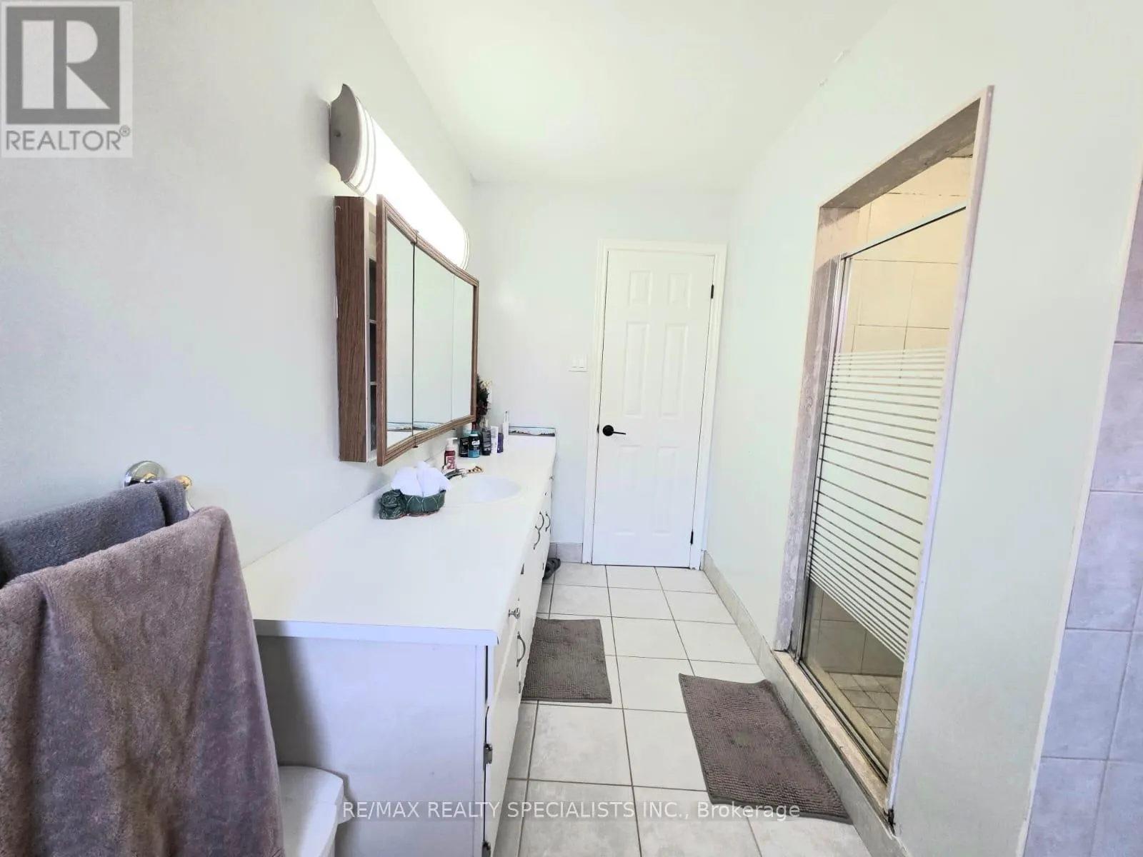 41 CLAUDIA AVENUE